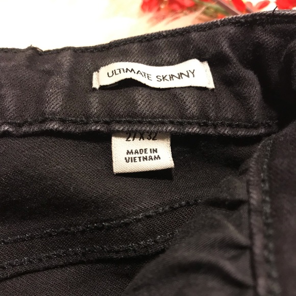 Calvin Klein Distressed Skinny Jeans - Picture 5 of 8